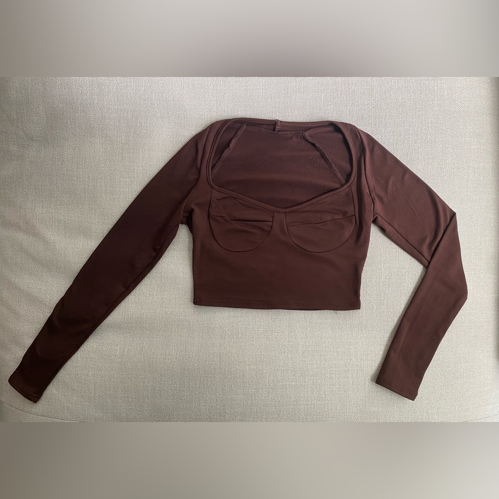 Long Sleeve Cropped Top - Brown